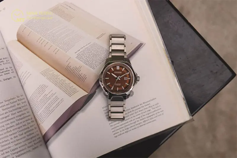 Đồng hồ Citizen Super Titanium AW1540-53W chinh phục mọi tín đồ thời trang