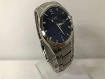 Review đồng hồ citizen eco drive e111