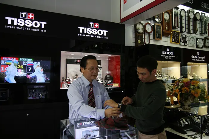 Cửa hàng đồng hồ Minh Tường tại Hà Nội nhận được sự tin tưởng của khách hàng