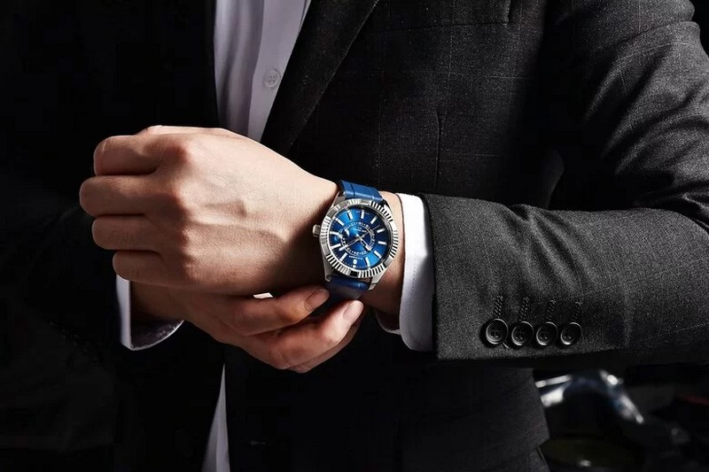 Đồng hồ đeo tay nam tăng phần lịch lãm, cá tính, phong cách