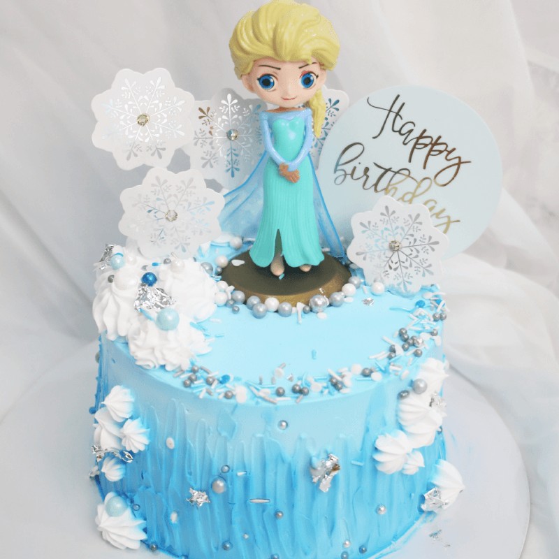 Mẫu bánh sinh nhật Elsa đầy ấn tượng trong sinh nhật bé gái