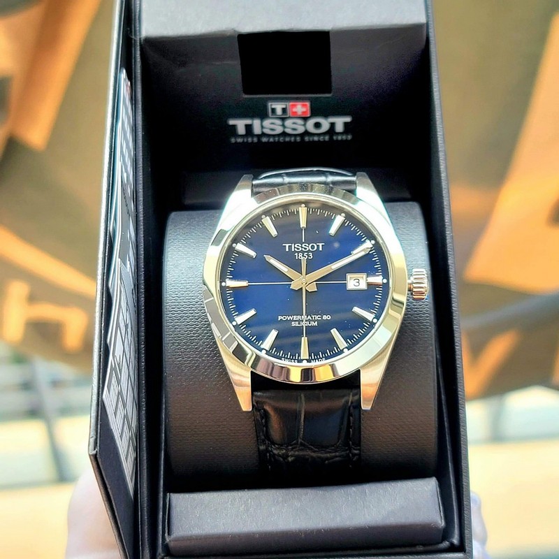 Đồng hồ đeo tay Tissot Powermatic 80 luôn dùng kính Sapphire, thép không gỉ 316L, dây da thật,...